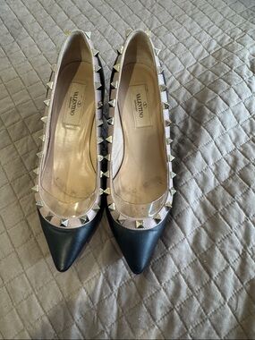 Valentino Black Pointed-Toe Rockstud Flats with Tan Trim
